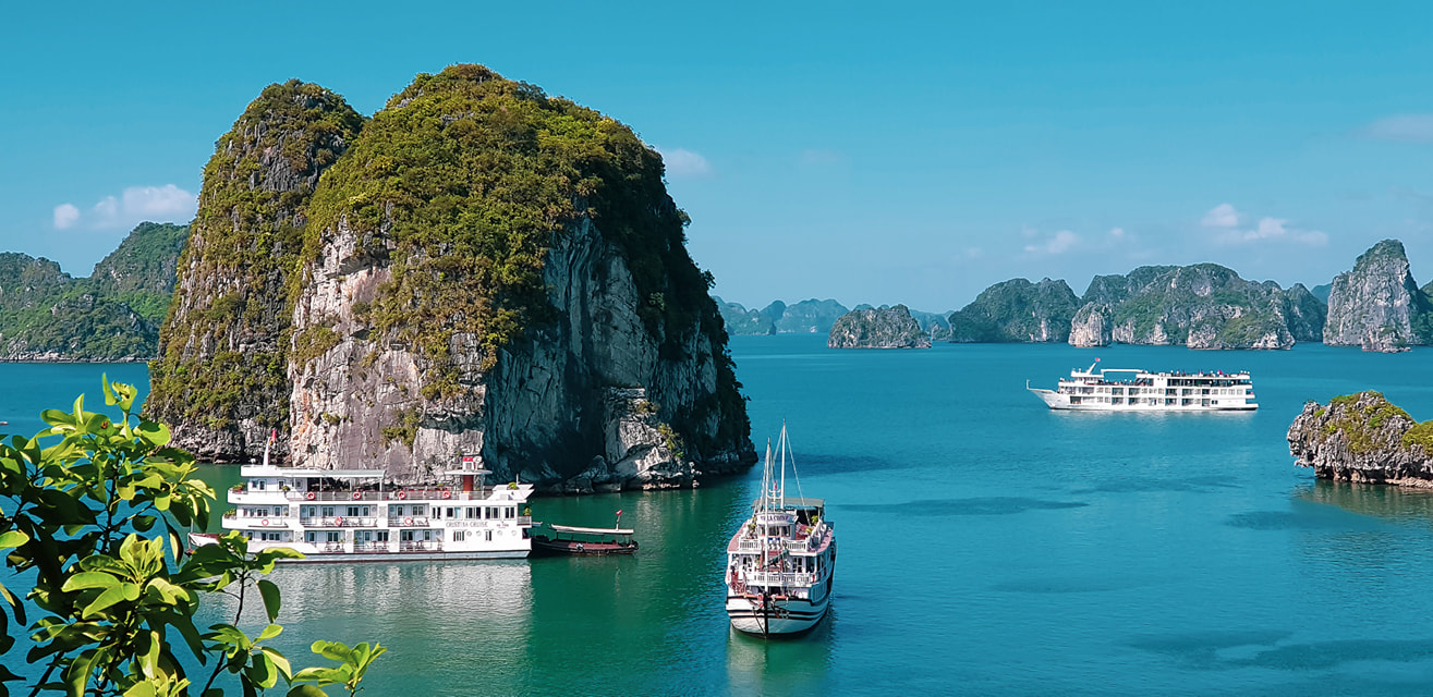 Vẻ đẹp Việt Nam trong mắt khách du lịch nước ngoài