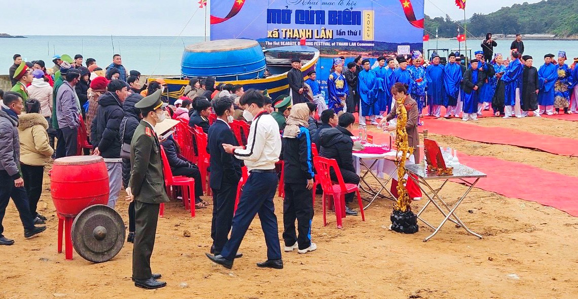 Tăng cường đảm bảo an ninh, trật tự Lễ hội Mở cửa biển xã Thanh Lân năm 2024